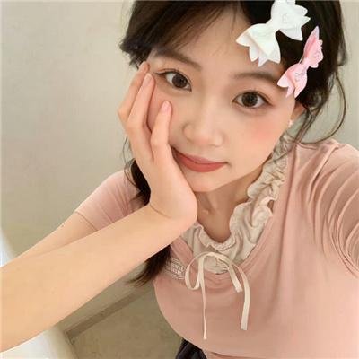 春泥溅花红